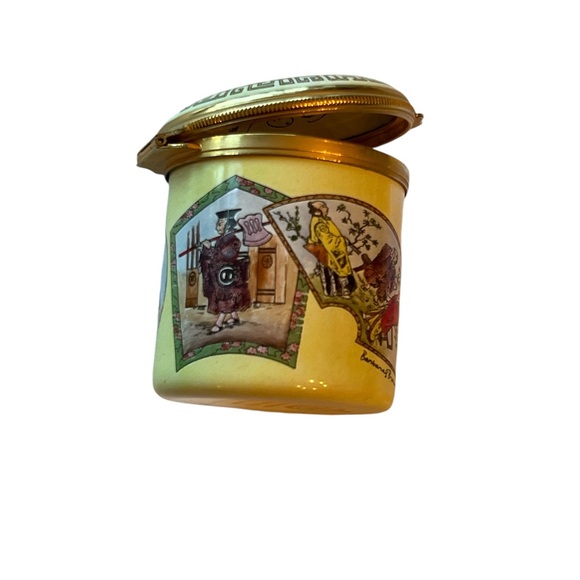 Halcyon Days Enamel Box- The Mikado - Picture 9 of 13